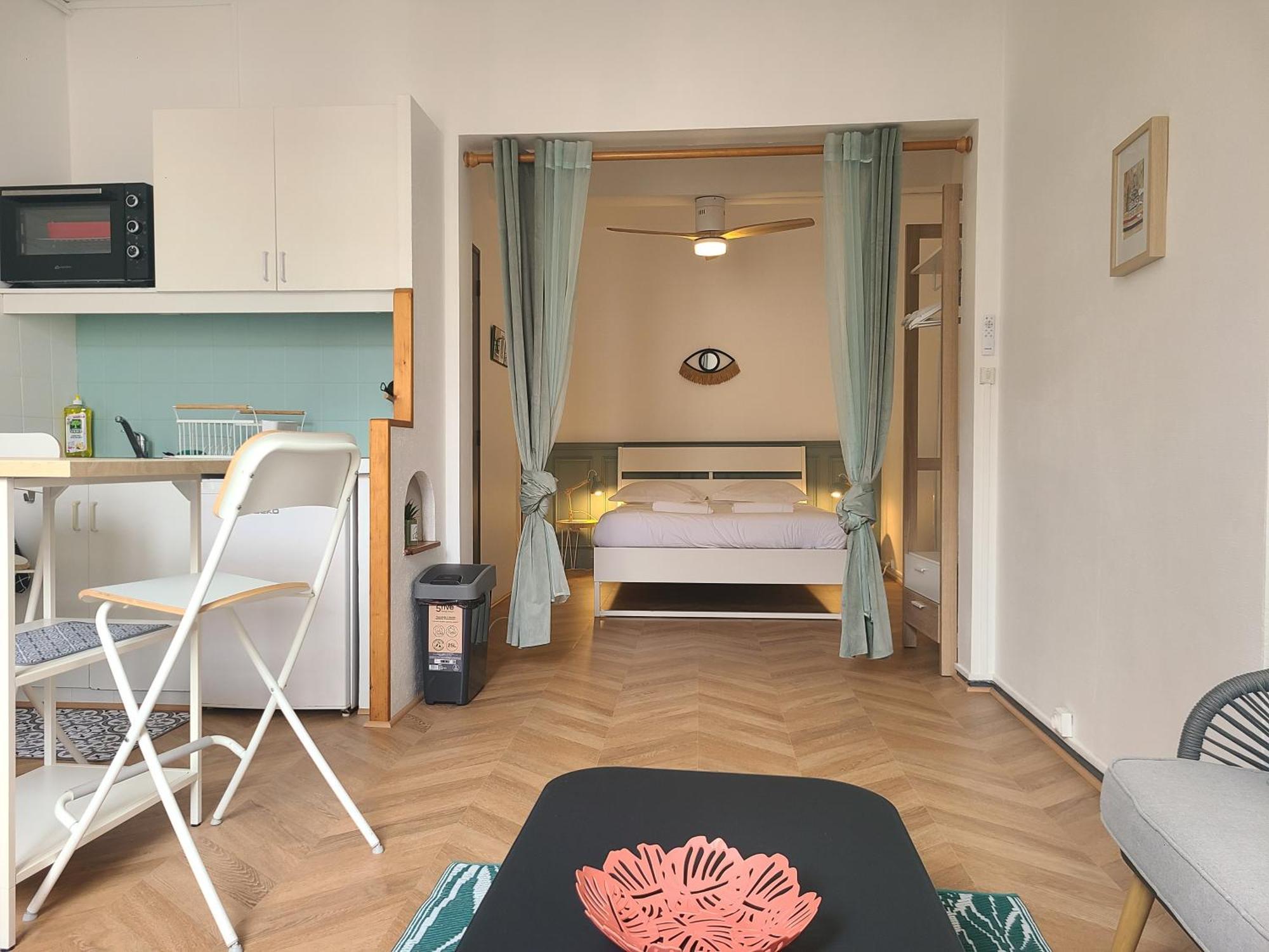 Appartement Cosy Et Calme - Centre Historique Montpellier Exteriör bild